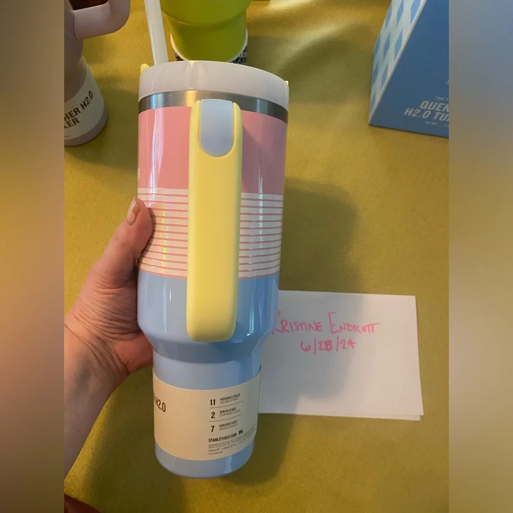 Stanley Limited Edition Color Pop (Easter Pop) 40oz Tumbler - Picture 3 of 7